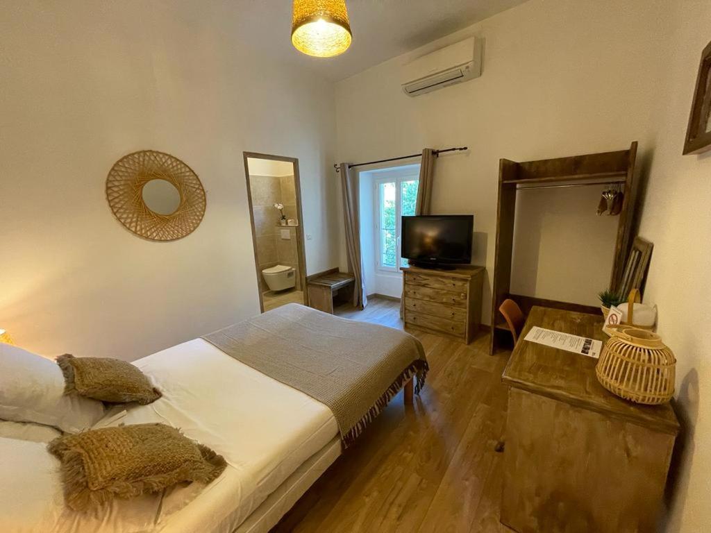 Hotel Mas De Galoffre Ним Екстериор снимка